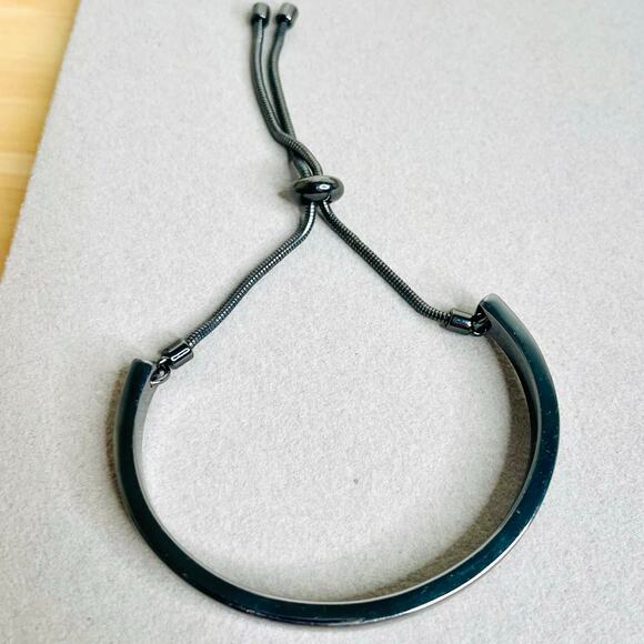 Shiny Gunmetal Silver Slider Adjustable Bracelet - Picture 2 of 6